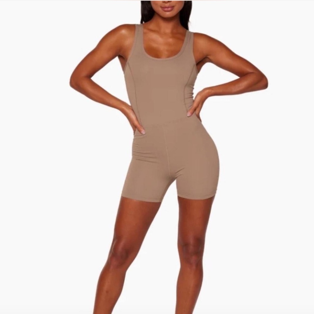 Set Active Tan Bodysuit